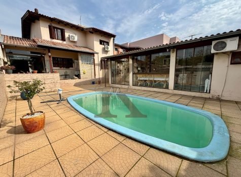 Casa 4 dormitórios Paradiso